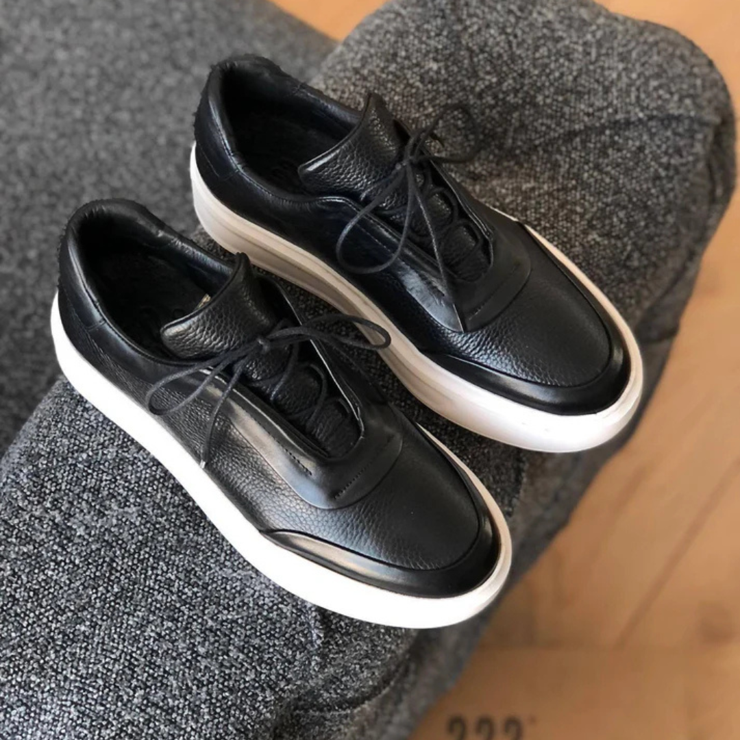 Adidași din skine neagră cu talpă groasă pentru bărbați 