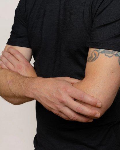 Tricou din lână merino pentru bărbați Moale, respirabil și cu croială slim fit 