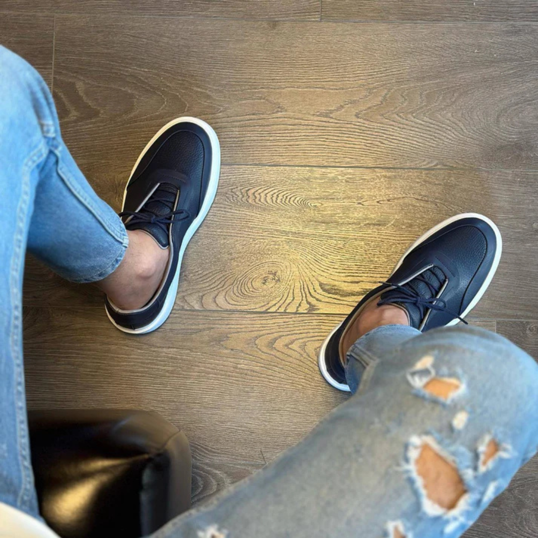 Adidași din skine neagră cu talpă groasă pentru bărbați 