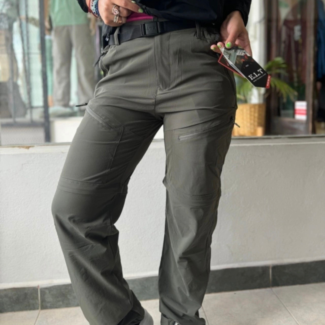 Pantaloni termici impermeabili, confecționați din material flexibil 